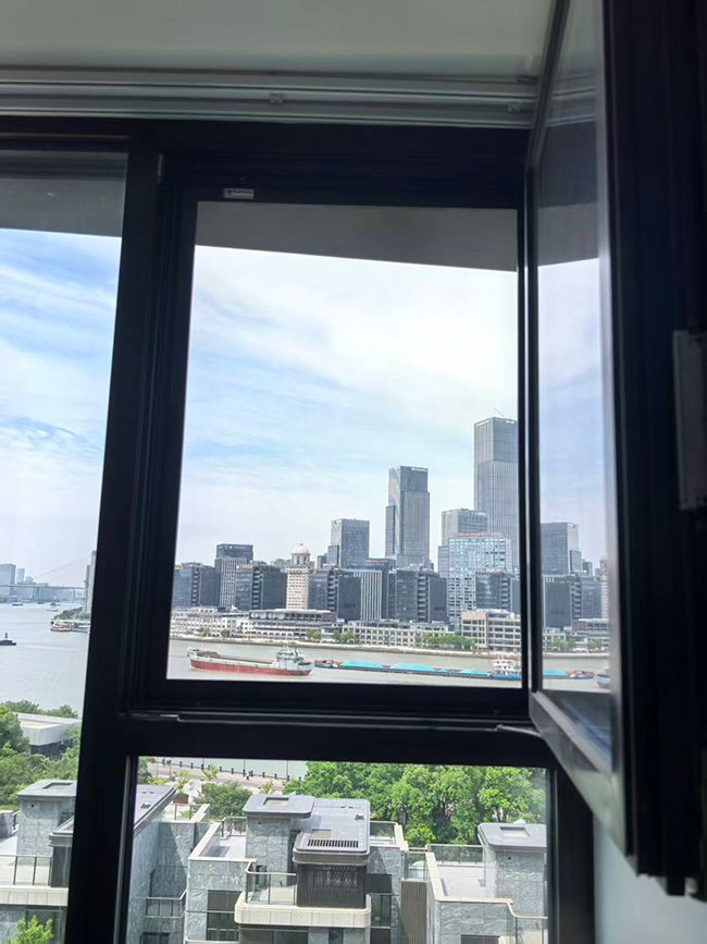 浦明路688弄滨江凯旋门（江景房）